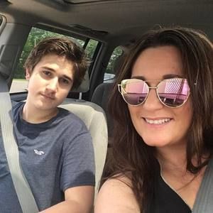 Meet your Posher, Mandy